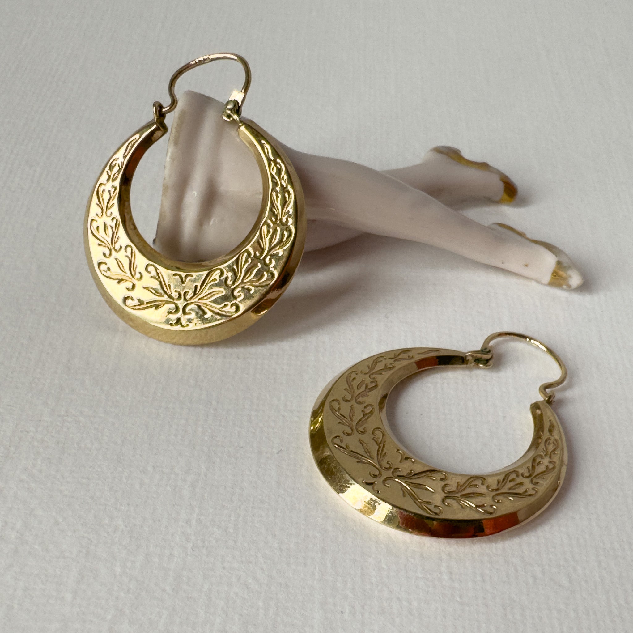 Gold on sale Hoop Earrings Vintage