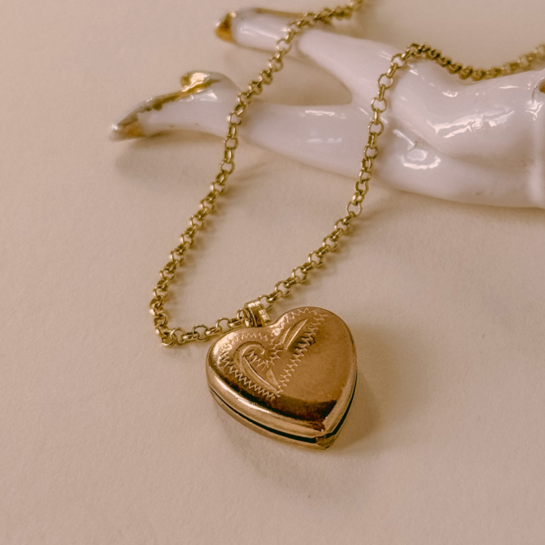 90s vintage gold heart locket 