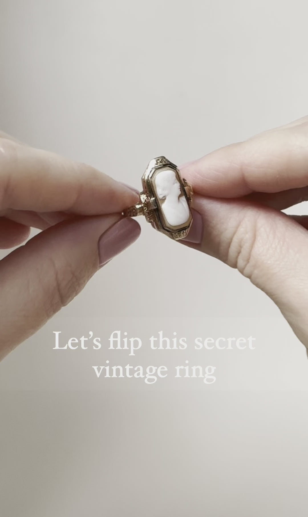 Cameo onyx store flip ring